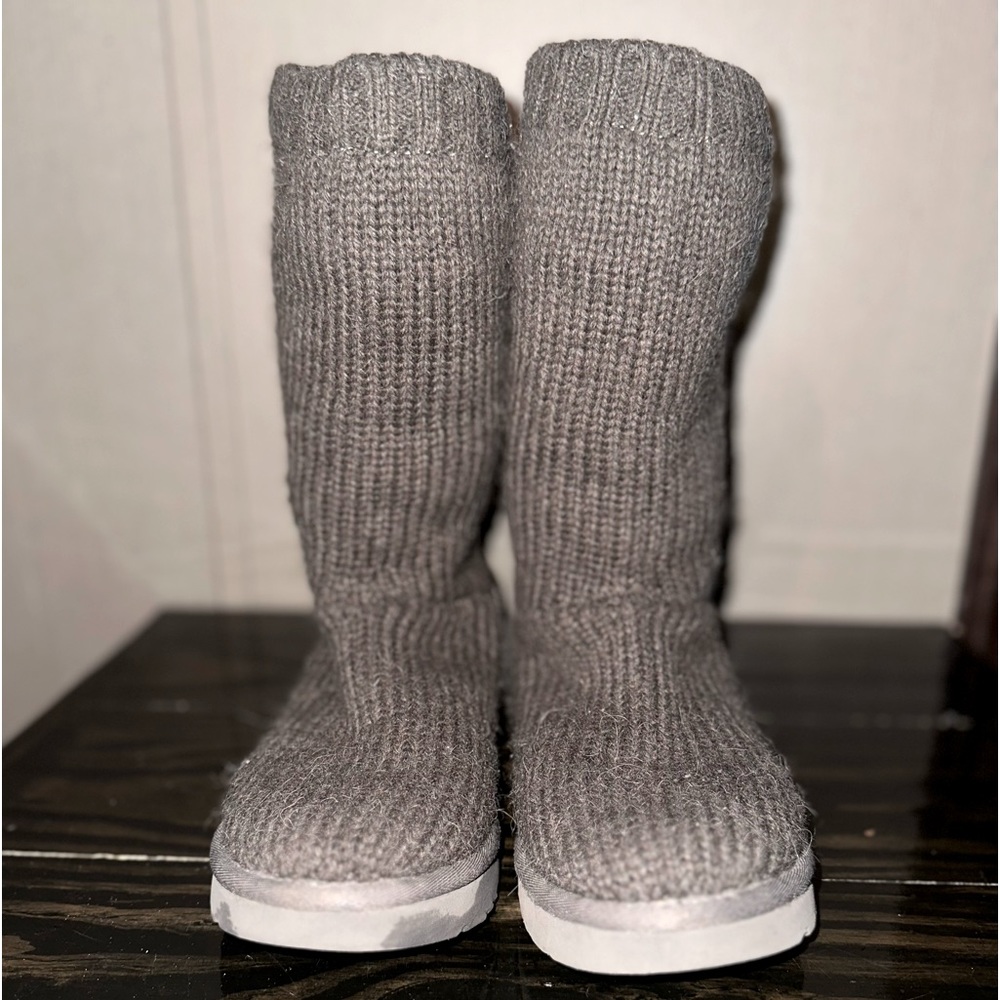 UGG Capra S/N1012287 Ribbed Knit Shearling Lined Insulated GREY Boots Women's, 6